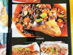 -胖大姐黄辣丁鱼庄(新津店)