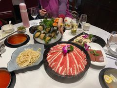 -泓炙颐凤鲜海鲜火锅料理(桐乡店)