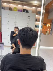 -苏豪路易士·嘉玛发廊