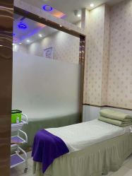 -苗医生专业祛痘·皮肤管理