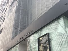 门面-BLACKSWAN黑天鹅(环球店)