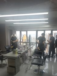 -宫铭烫发染发接发店