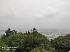 -灵岩山风景区