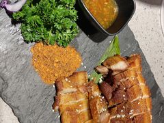 纳西烤山猪-觅山云南菜(泊富ICITY店)