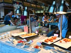 -飨食汇全日制餐厅·昆山皇冠假日酒店(九方店)