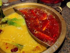 -小天鹅火锅·一线江景洪鼎旗舰店(洪崖洞店)