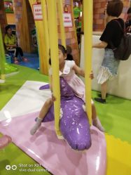 -维佳童话镇演出现场(徐东店)