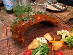 -SISTERS BAR RESTAURANT川意酒馆(嘉善老市H楼店)