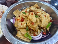 -湖南人家湘菜馆(镇江路店)