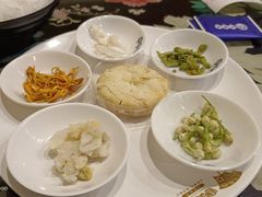 -桥香园云南过桥米线(金马碧鸡店)