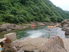 -安吉龙王山峡谷漂流