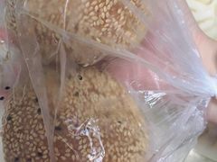 -白玉兰食品甜凤店(合生汇店)