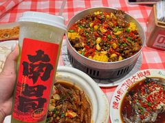 -辣小鲜·南昌大排档(船山路店)