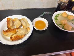 -舒蔡记生煎菜饭(云南中路店)