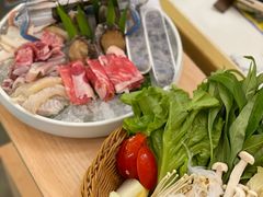 -樾餐厅泰式海鲜火锅(民歌湖店)