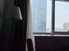 -西安绿地假日酒店