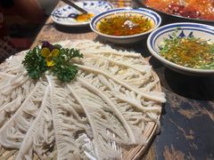 -旧街市鲜货老火锅(大光路店)