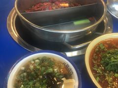 -马路边边串串香形象店(磐石路店)