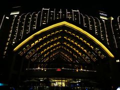 -三亚湾海居铂尔曼度假酒店