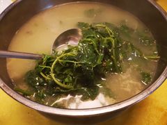 鲫鱼簕菜汤-东兴黄鳝饭店(江洲店)