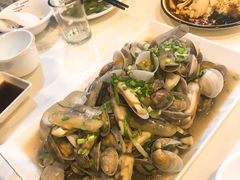 -虾弄弄海派小龙虾·牛羊蝎子火锅