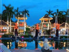 -亚龙湾亚泰商业街