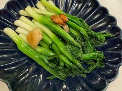 拍蒜广东菜心-誉八仙粤菜(万象天地店)