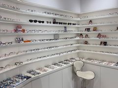 -美式眼镜·授权蔡司.依视路.尼康.豪雅.明月(南翔印象城店)