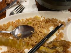 海鲜炒饭配香蒜烤鸡-玛格萝妮比萨屋(四平店)