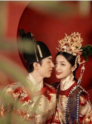 -挪娅婚纱摄影皇家会所