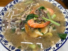 -邱芳粉店(迎宾大道旗舰店)
