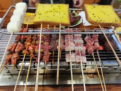 -哈尔滨小酒馆·鲜肉现穿自助烧烤(康新花园店)