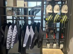 -ARC'TERYX始祖鸟(北京王府中环店)