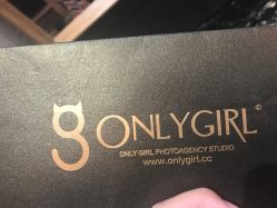 -onlygirl摄影美学馆高端定制(江滩店)