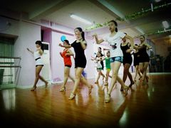 拉丁舞上课1-雅米拉艺术中心(少儿舞蹈培训)