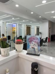 -Coo Hair salon