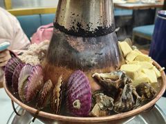 传统浑锅-一口猪海鲜浑锅·东北家常菜