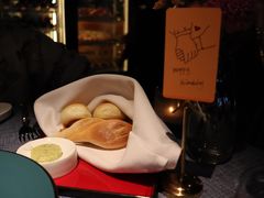 -弦月窗LUNETTE BY AMANDA(复兴路店)