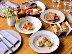 三文鱼配薄片-BOR Eatery(安福路店)