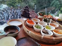 -包整·丝娃娃(甲秀楼景观店)
