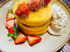 草莓巧克力苏芙里-MIKAKU(万达广场上海宝山店)