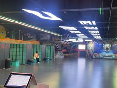 -极限PLAY运动娱乐新世界·团建派对潮玩休闲馆·室内蹦极高空游乐园
