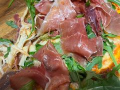 帕玛火腿双层芝士匹萨-榖屋house of flour(张江首店)