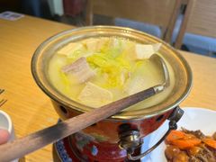 冻豆腐炖白菜-关东小磨东北菜(上海长风大悦城店)