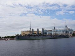 -阿芙乐尔号巡洋舰