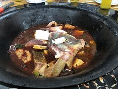 -山城家常菜铁锅炖鱼