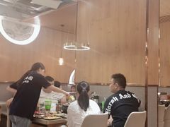 大堂-围炉肉舍•炭烤活鳗•丹东海鲜烤肉(步行街店)