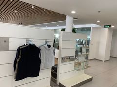 -杭州中沃沃尔沃4S店(滨江区店)