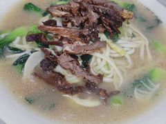 -何永光123鲜牛肉馆(1号店)