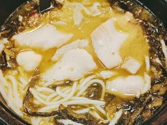-灵芝妹子海鲜米线(瓦房店新玛特店)